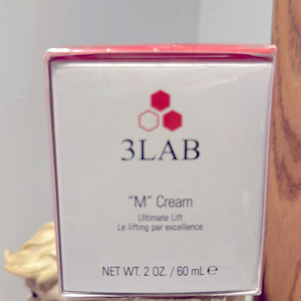 3LAB “M” Cream ultimate lift/ Le lifting par excellence NET WT 2 OZ/ 60ml